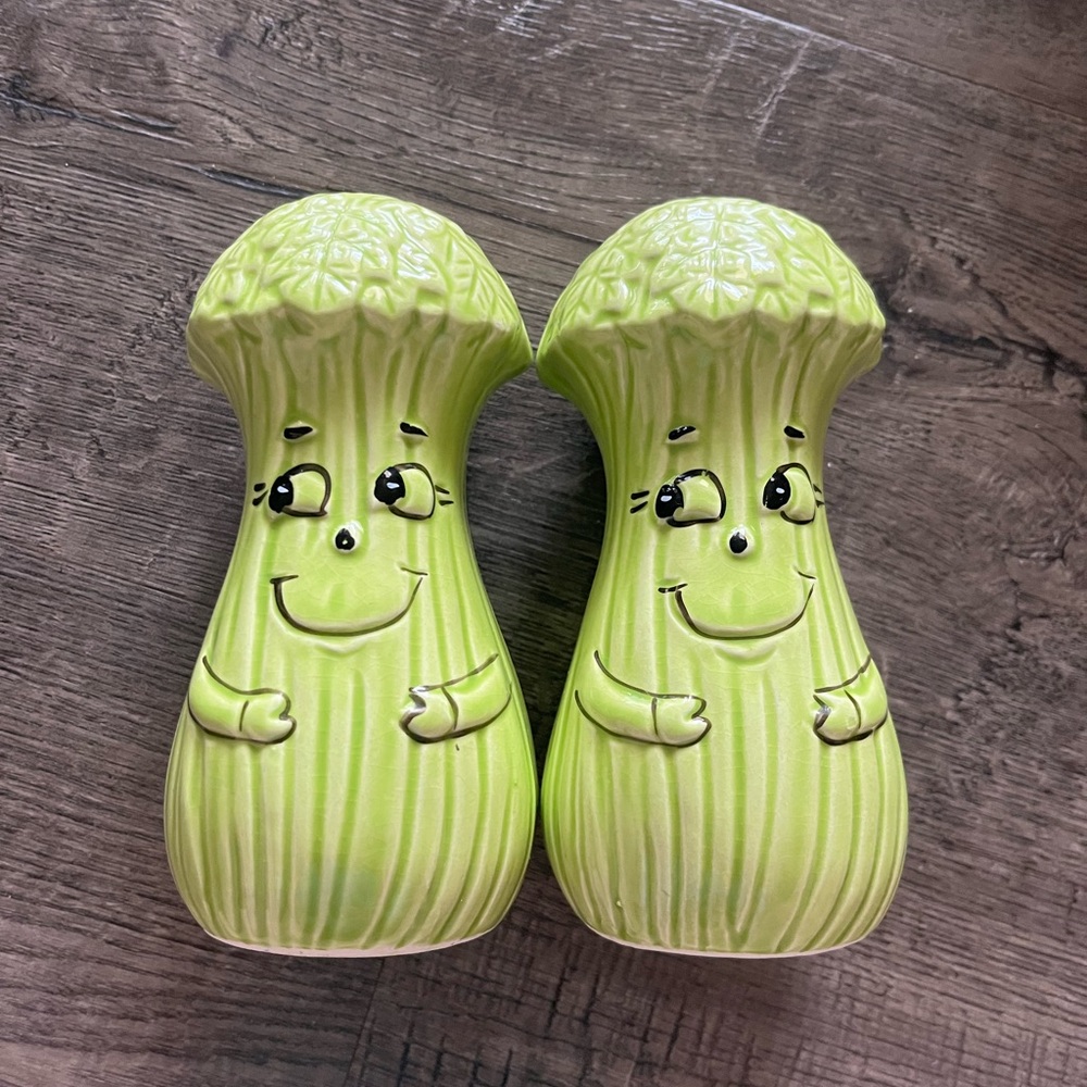 Vintage Celery Salt and Pepper Shakers